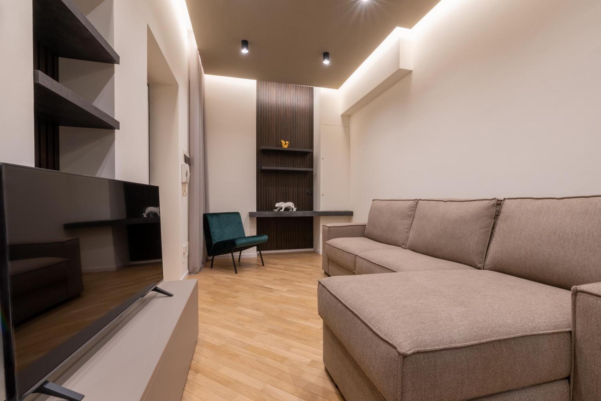 Moscova Superior, Milan